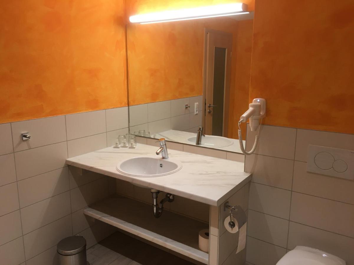 Gasthaus Storchen Waldshut-Tiengen Dış mekan fotoğraf