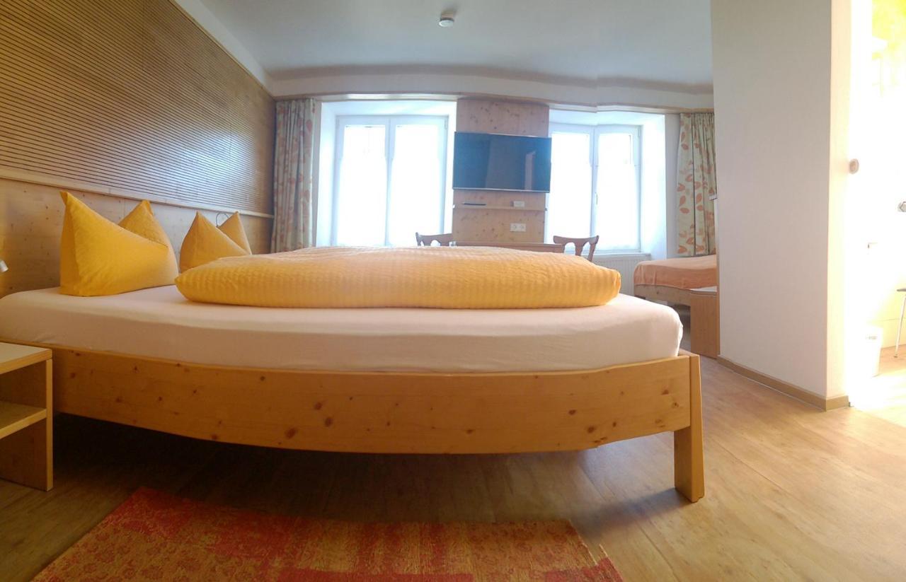 Gasthaus Storchen Waldshut-Tiengen Dış mekan fotoğraf